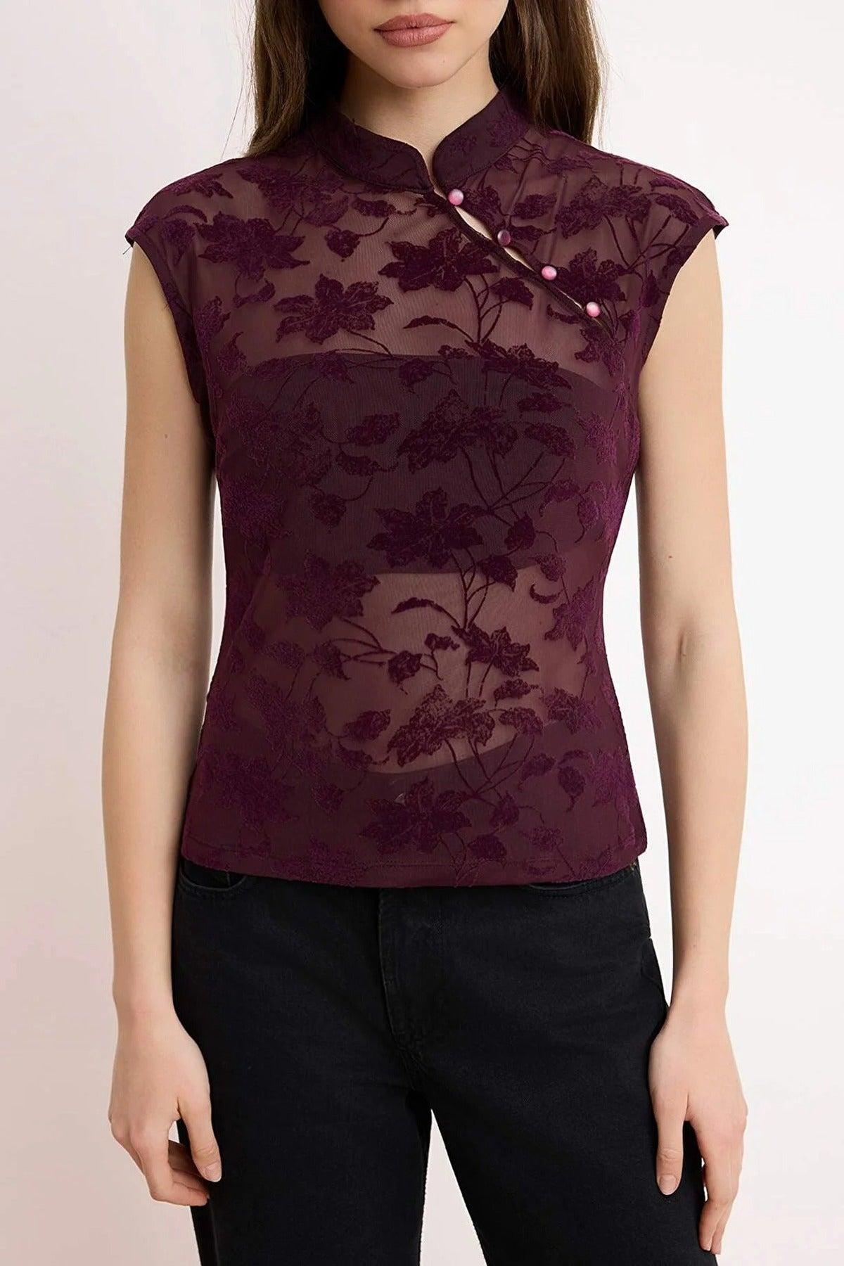 Floral Fitted High Neck Sleeveless Buttoned Lace Knit Blouse