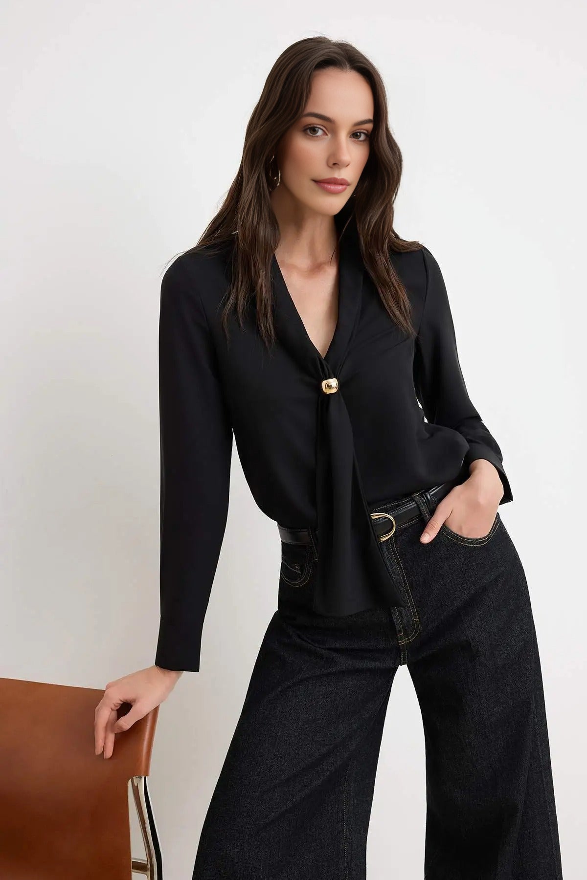 Fular Neck Accessory Detail Long Sleeve Satin Blouse