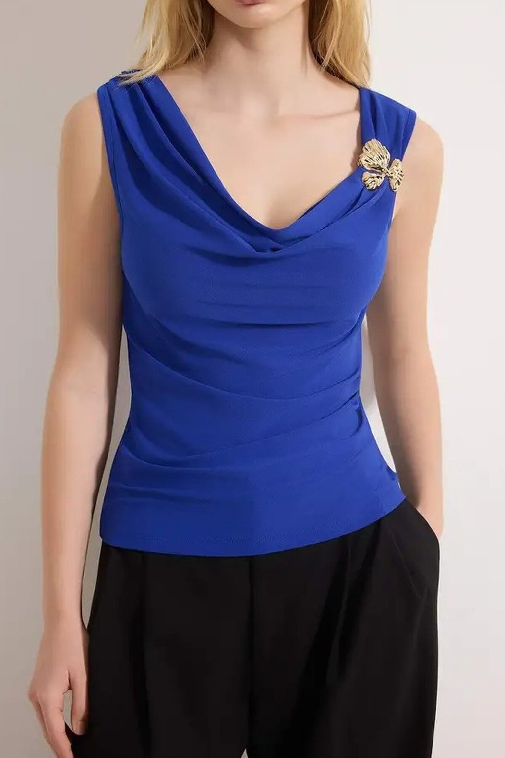 Fitted V-neck Knitted Blouse with Accessory Details