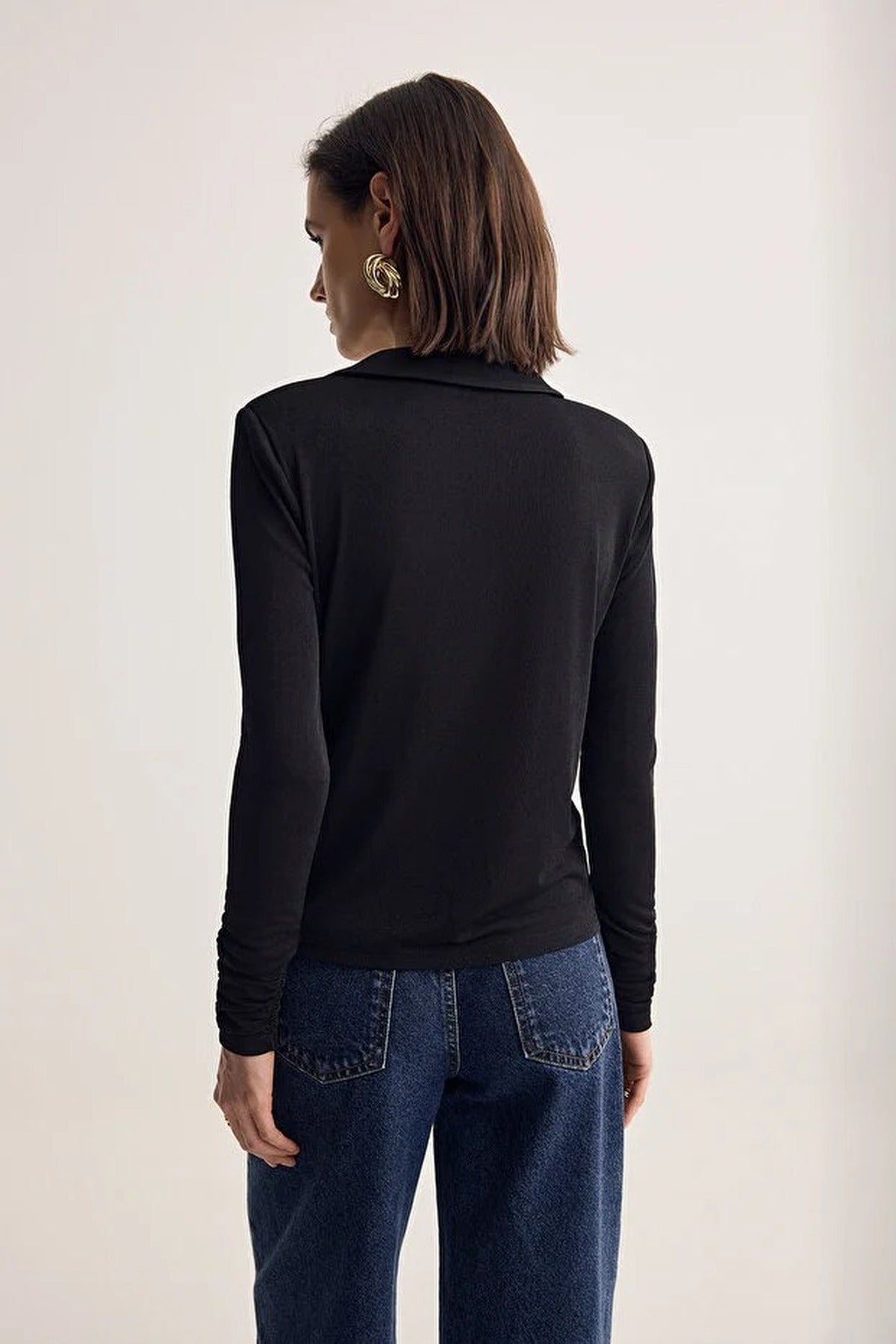 V-Neck Knit Blouse