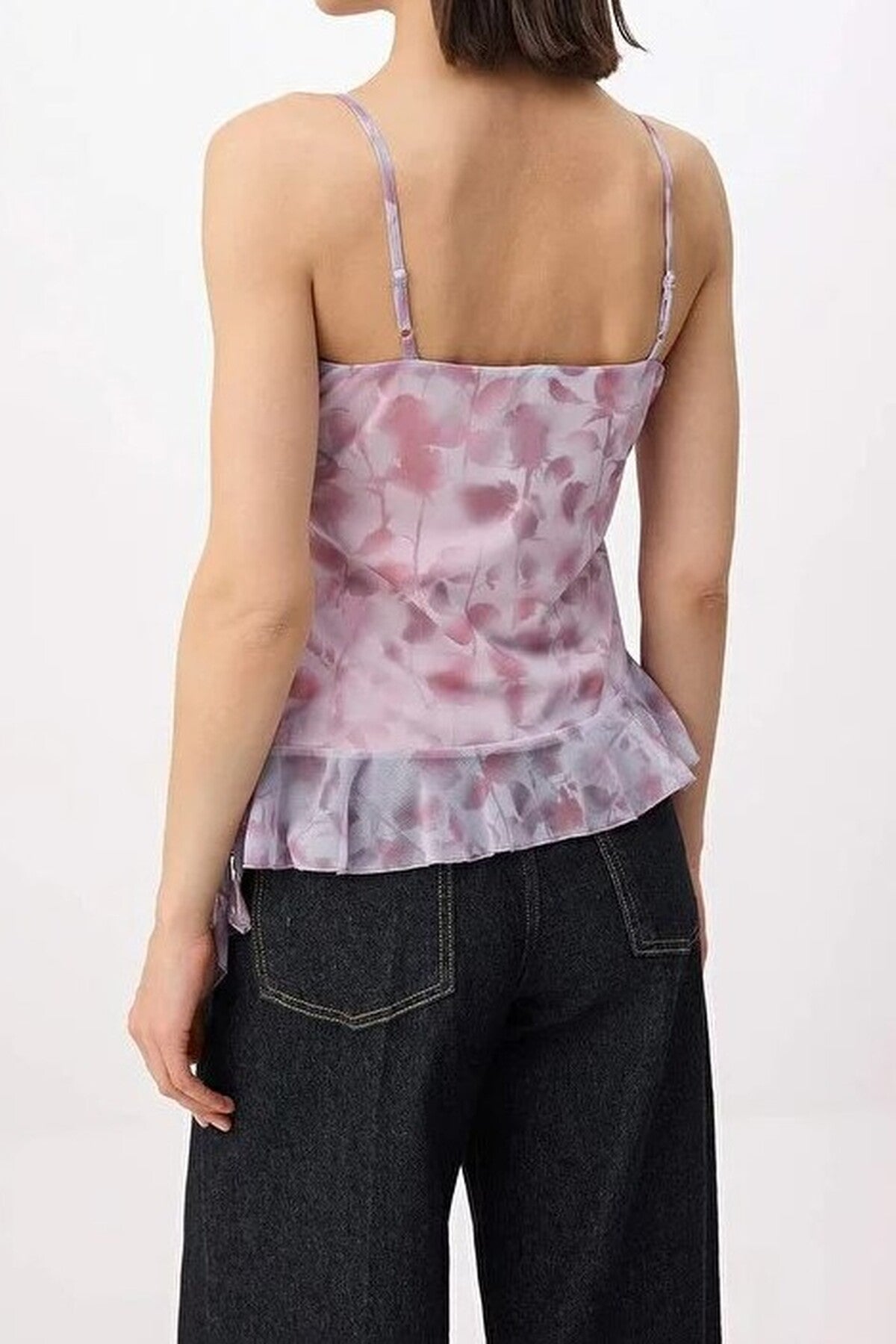 Floral Fitted V-neck Sleeveless Ruffled Tulle Knit Blouse