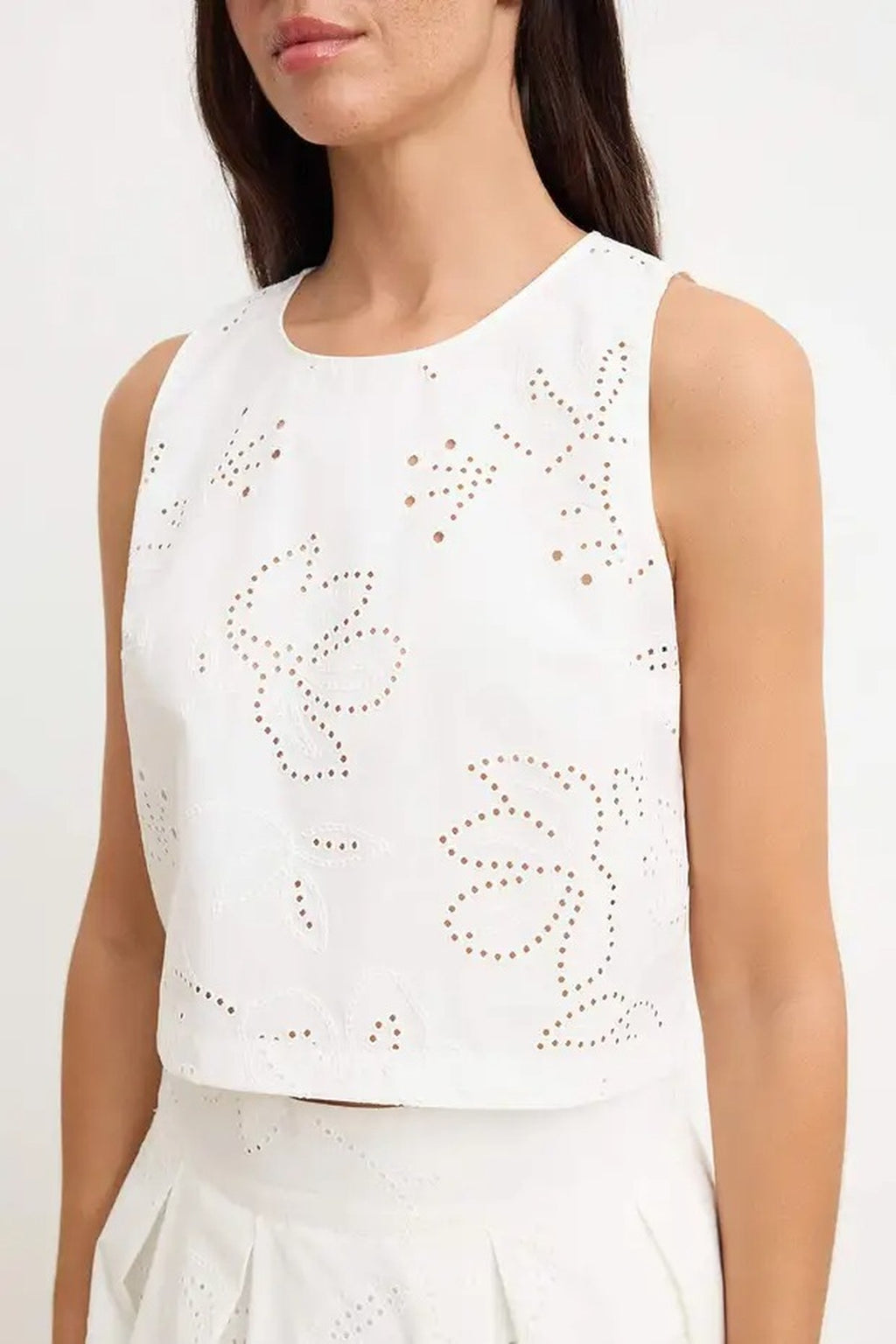 Fisto Floral Embroidered Sleeveless Blouse