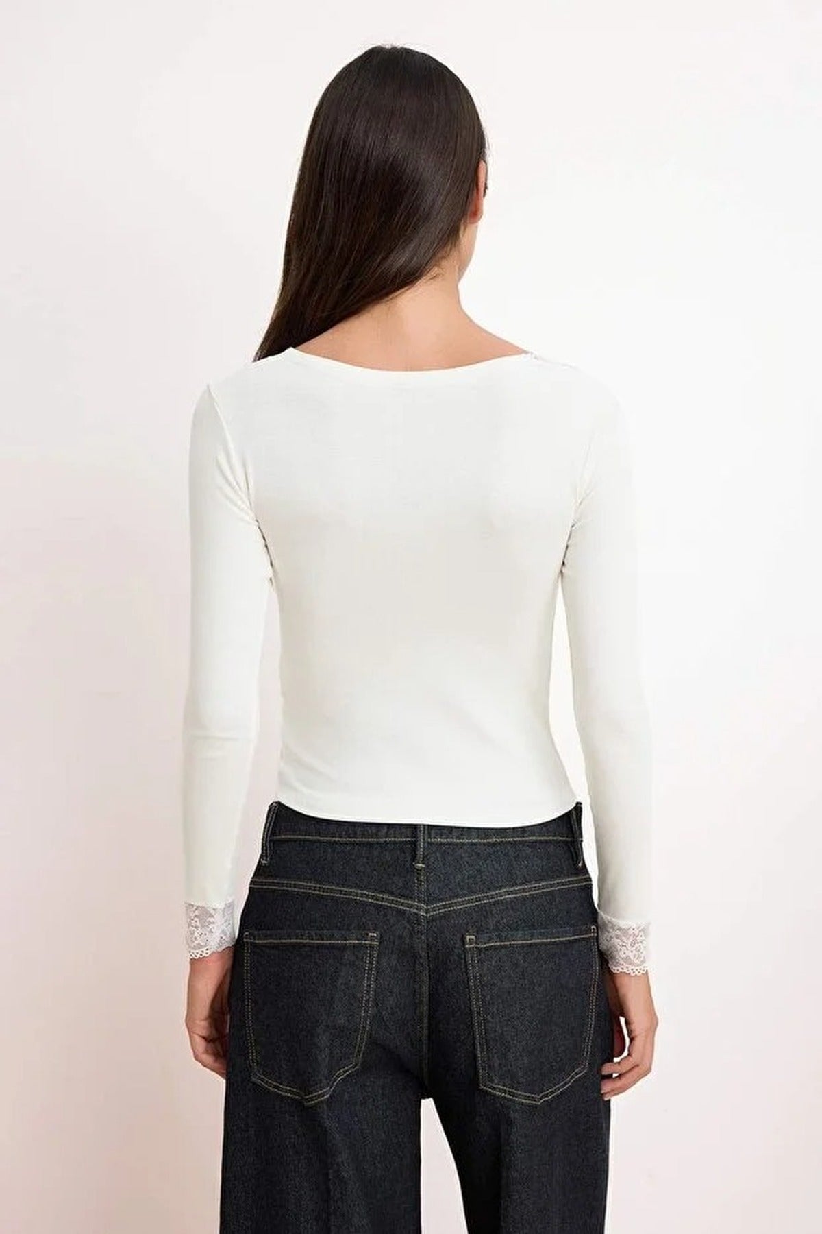 Fitted V-neck Soft Knit Blouse with Lace Detail