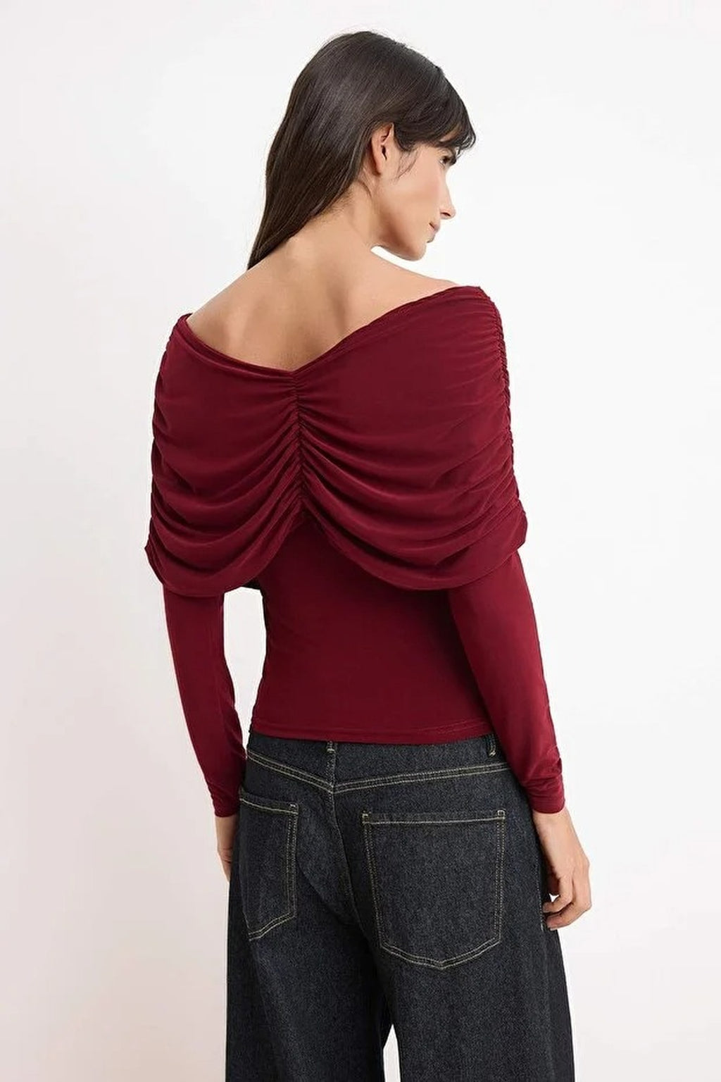 Fitted Carmen Neckline Gathered Detail Long Sleeve Knitted Blouse