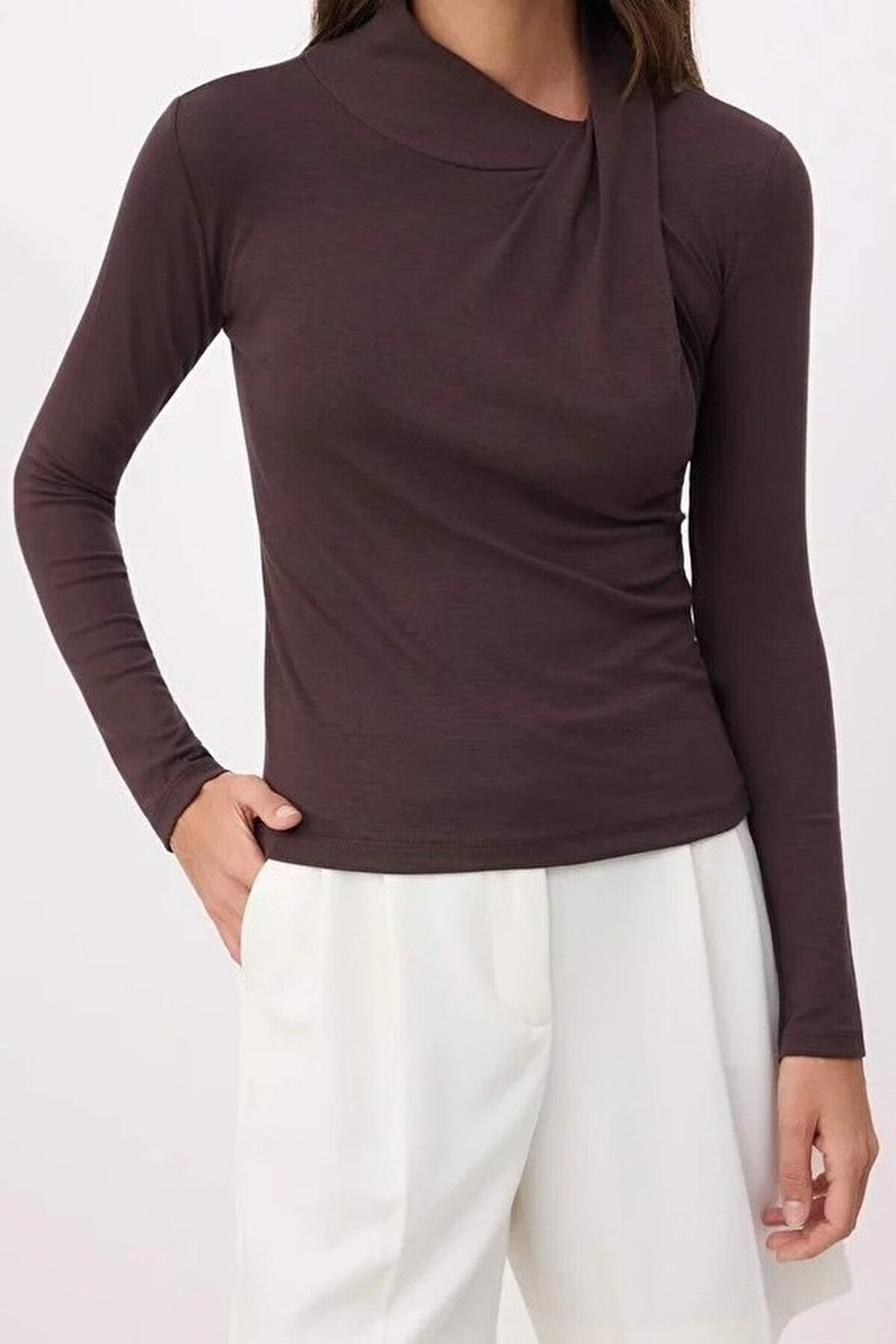 Fitted Scarf Collar Long-Sleeved Cotton Knit Blouse