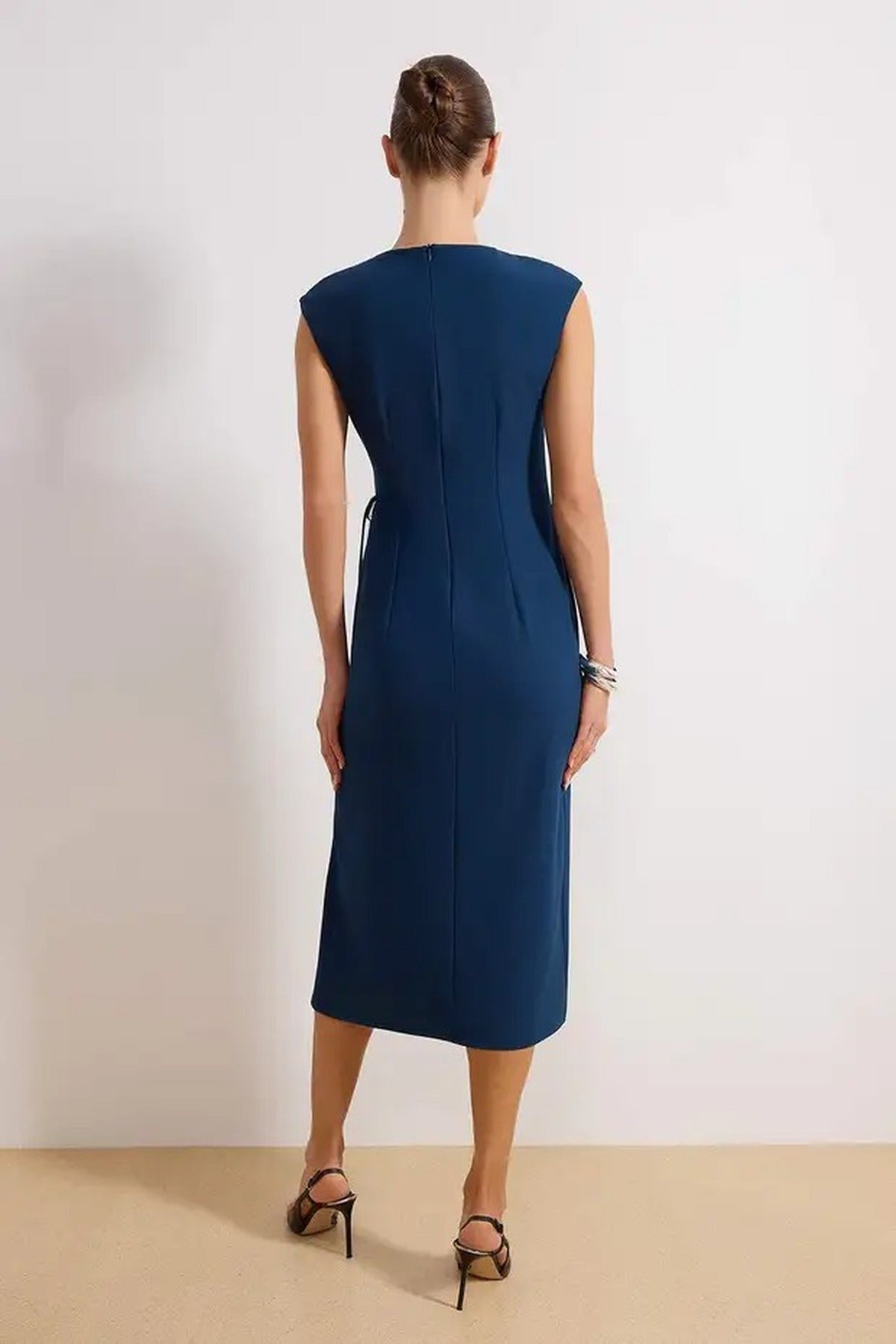 Tie Detail Sleeveless Midi Dress