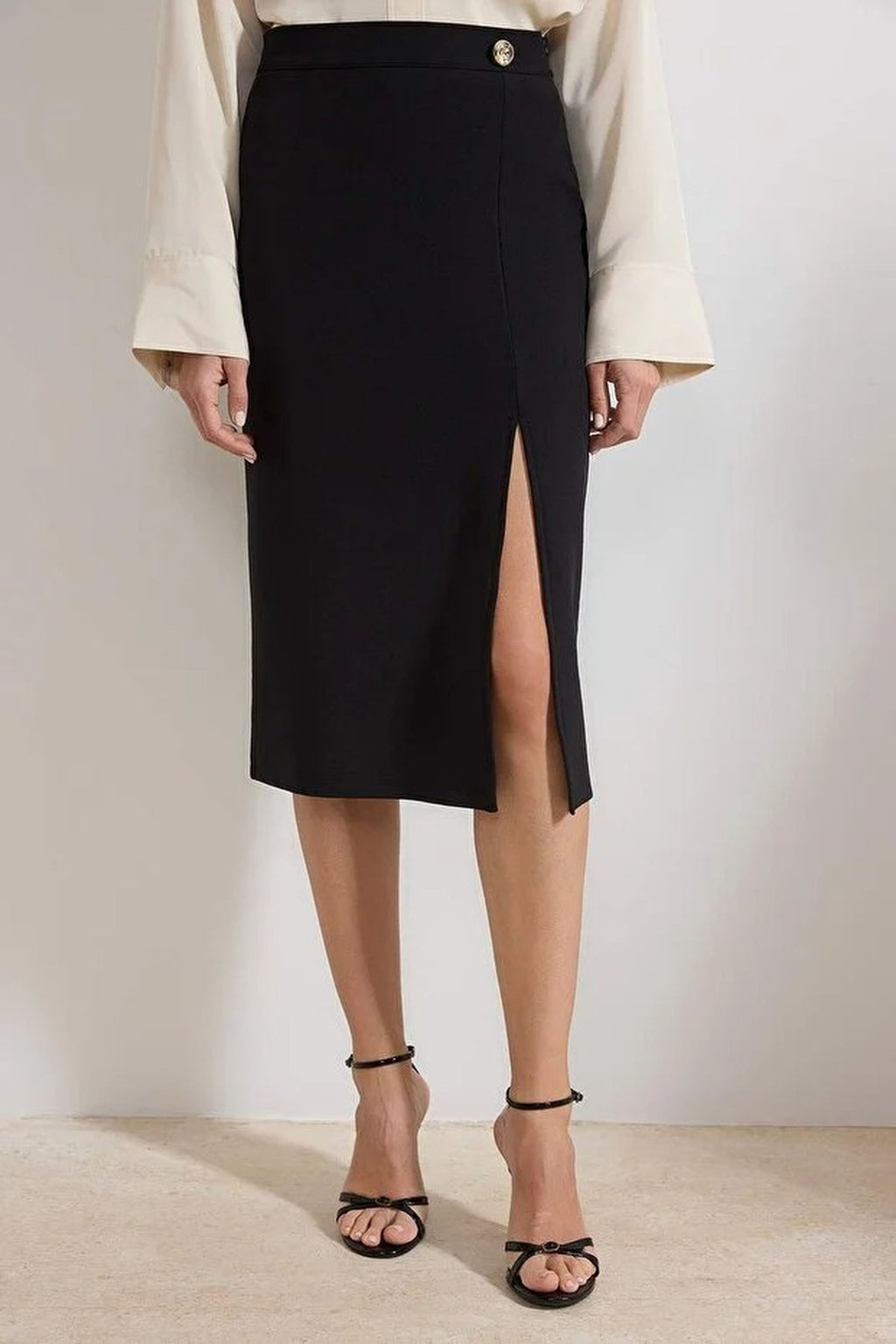 Midi Crepe Knit Pencil Skirt with Accessory Details