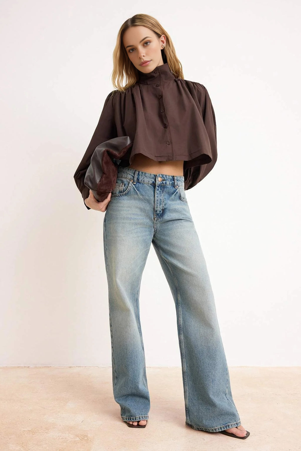 Gathered Crop Fit Shirt