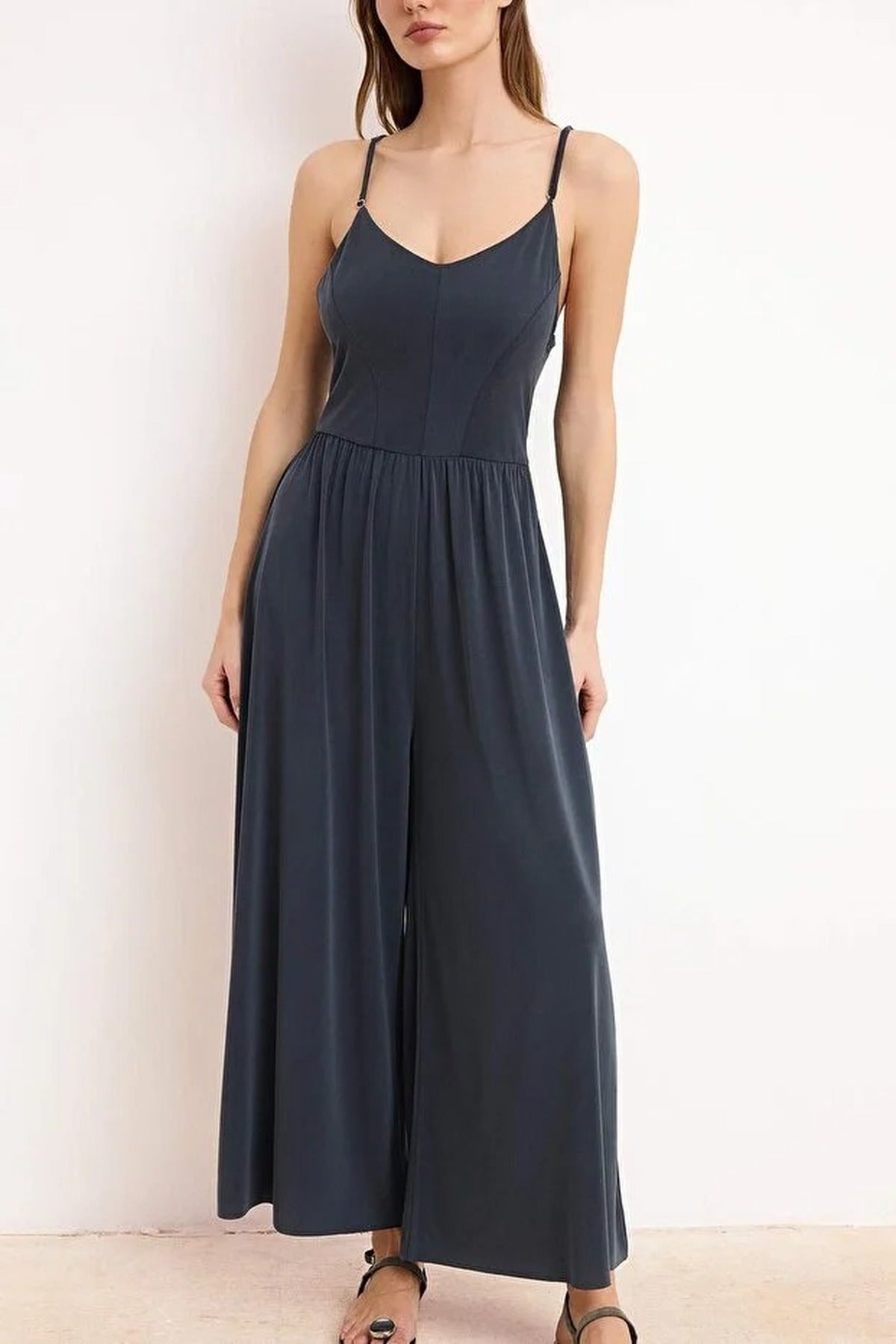 V-Neck Sleeveless Ruched Long Knitted Jumpsuit