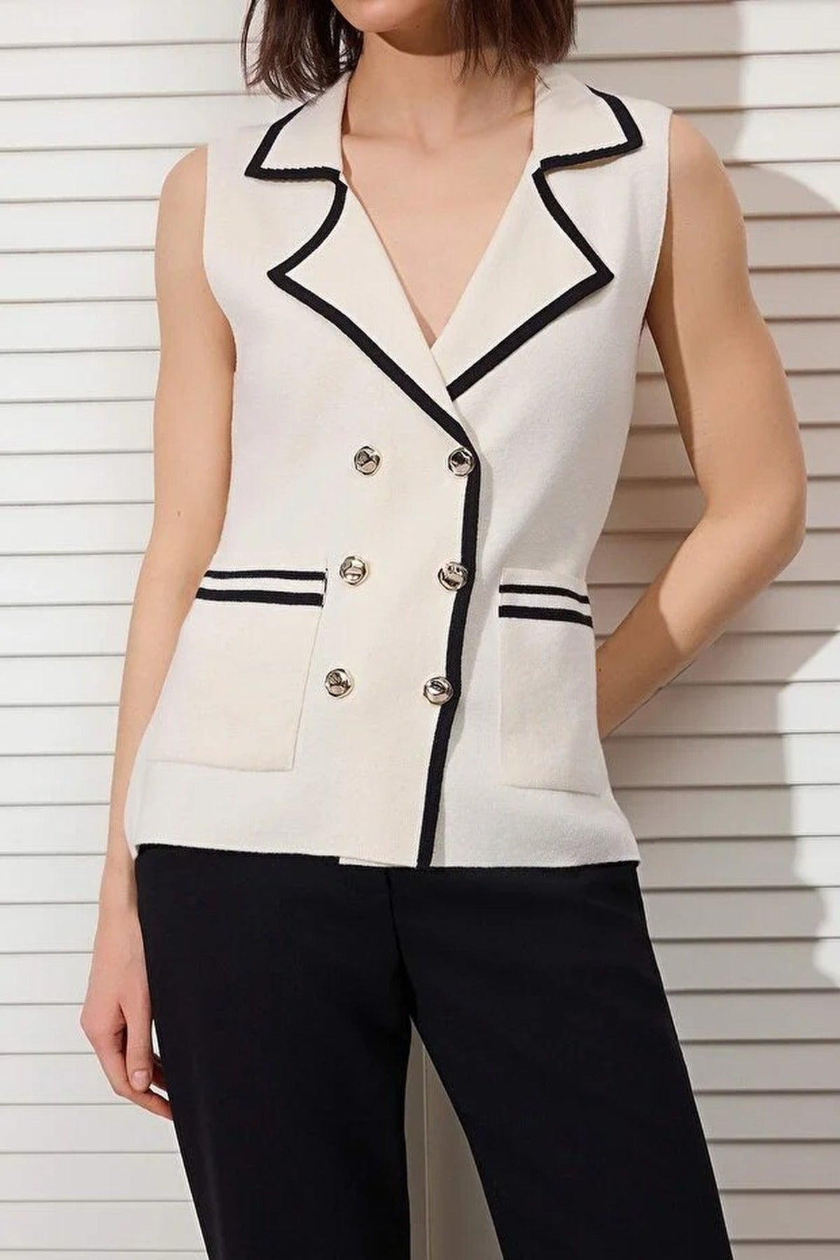 Fitted Jacket Collar Vest